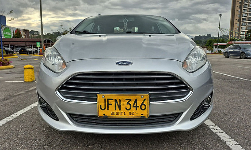 Ford Fiesta 1.6 Tita...