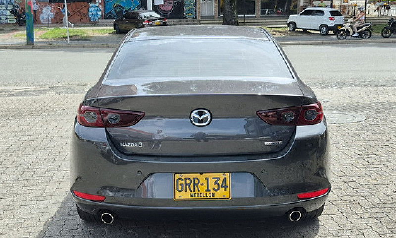 Mazda 3 2.0 Touring ...