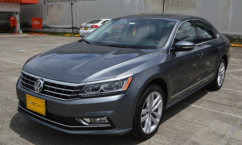 Volkswagen Passat Hi...