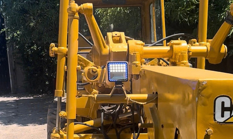 Motoniveladora Cater...