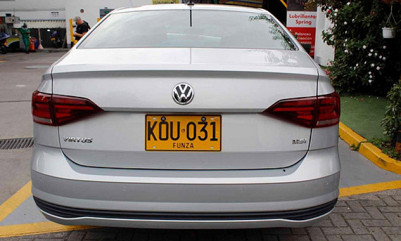 Volkswagen Virtus 1....