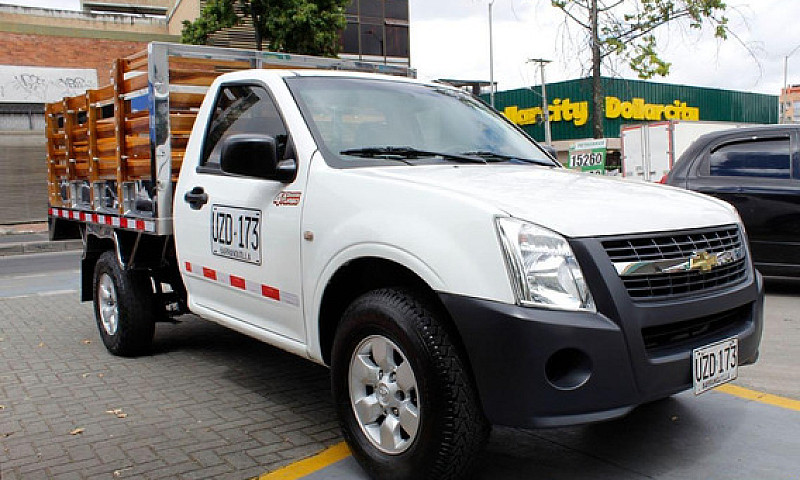 Chevrolet D-Max Esta...