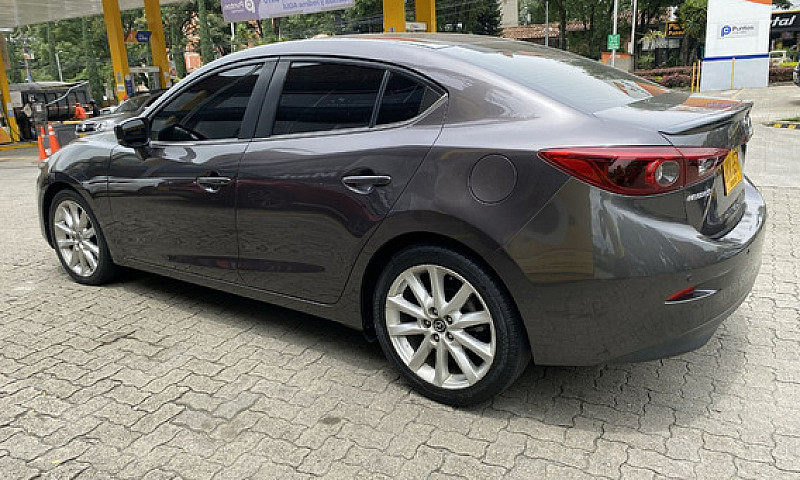 Mazda 3 2.0 Grand To...