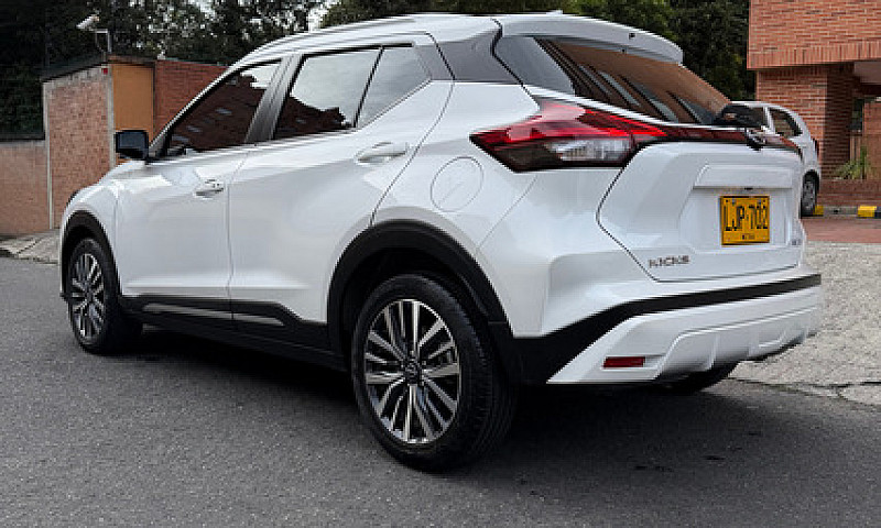 Nissan Kicks 1.6 Exc...