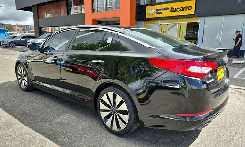 Kia Optima 2.4...