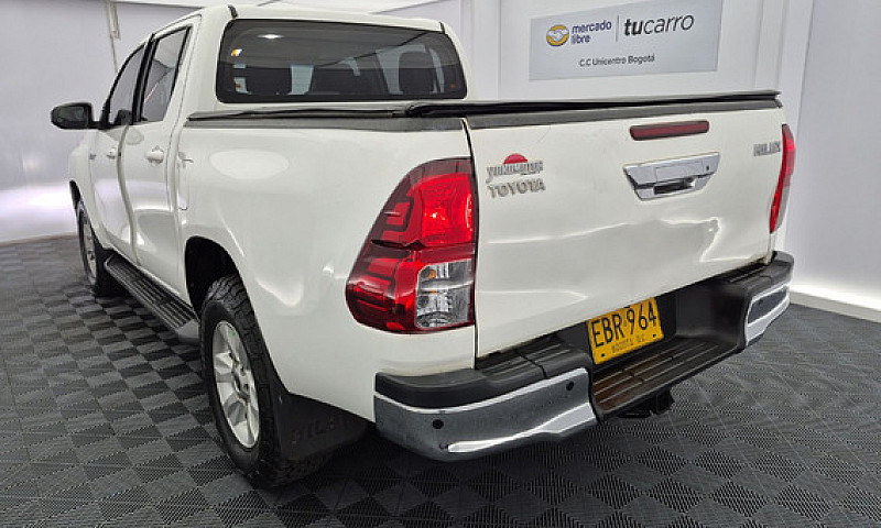 Toyota Hilux 2.4 4X4...