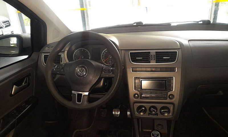 Volkswagen Cross Fox...