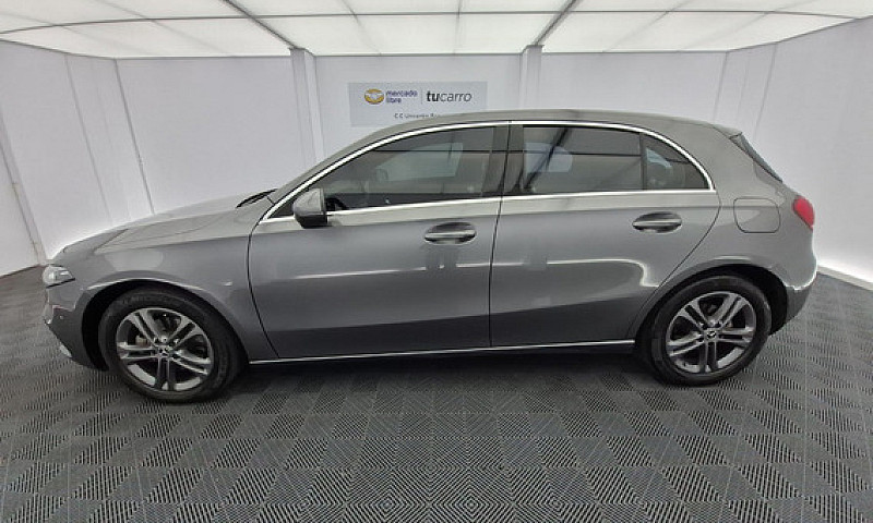 Mercedes Benz A 200 ...