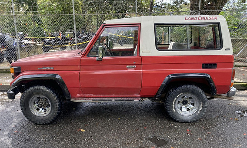 Toyota Land Cruiser ...