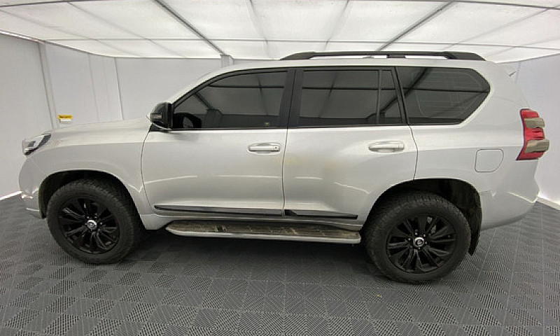 Toyota Prado 3.0 Tx-...