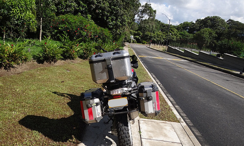 Moto Con Facelift Ra...