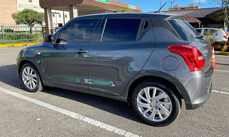 Suzuki Swift 1.2 Hyb...