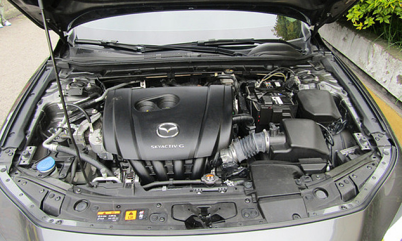 Mazda 3 2.0 Touring ...
