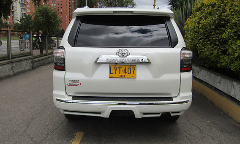 Toyota 4Runner 4.0 L...