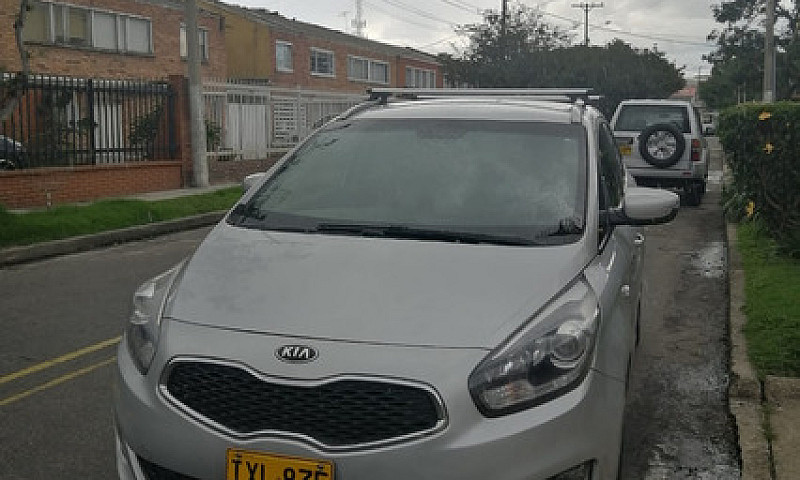 Kia Carens 2.0 Suv E...