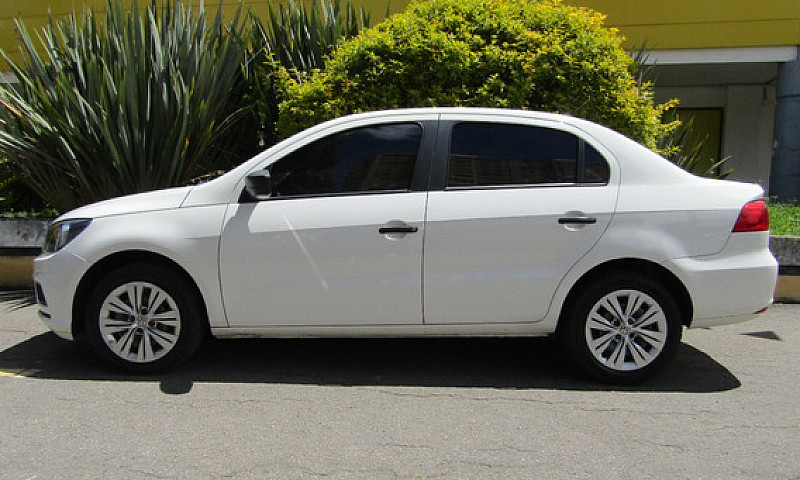 Volkswagen Voyage 1....