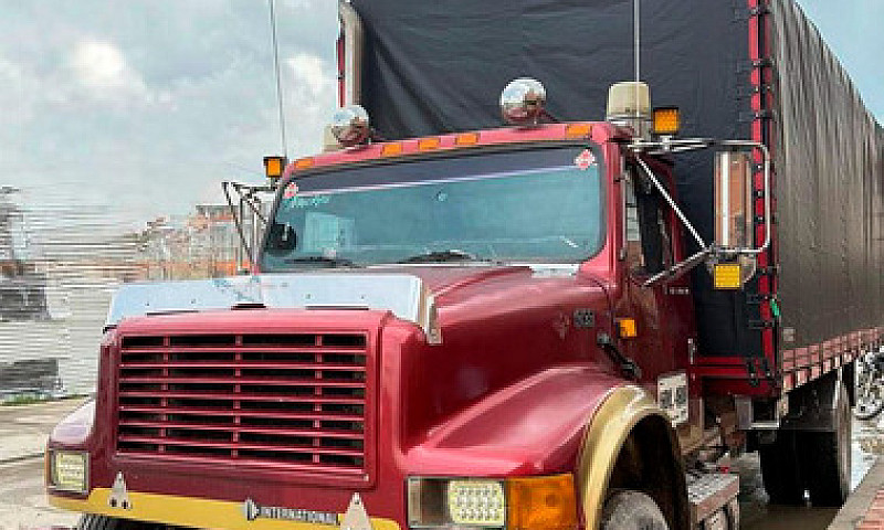 International 4700 C...