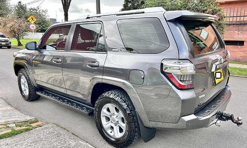 Toyota 4Runner 4.0 S...