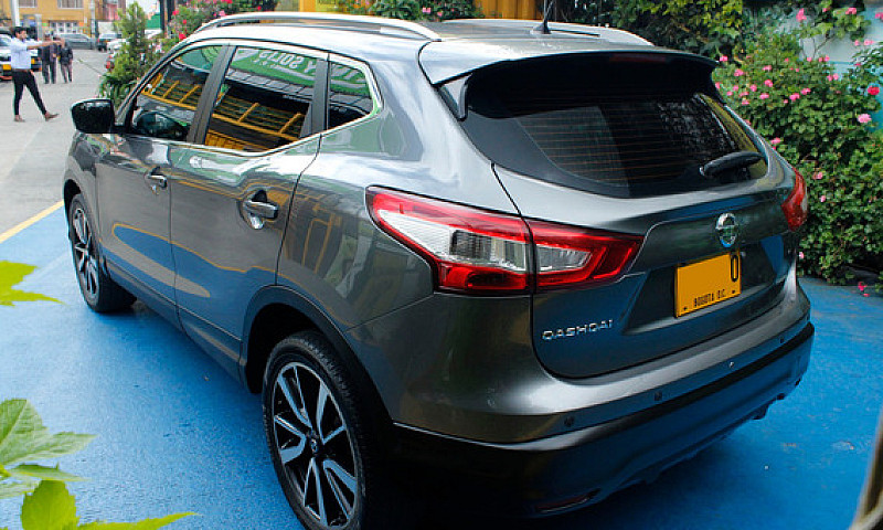 Nissan Qashqai 2.0 A...