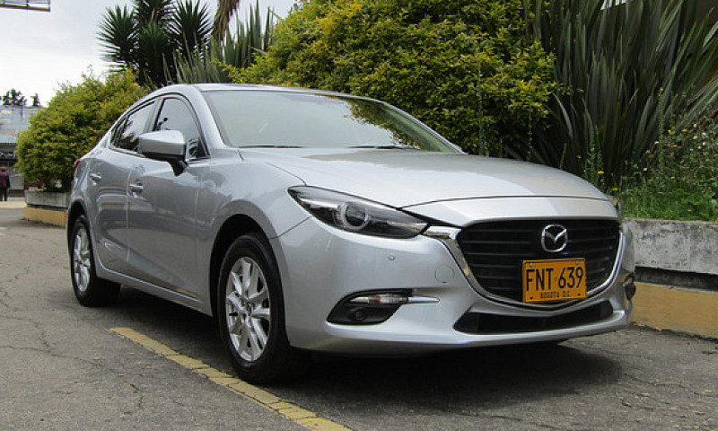 Mazda 3 2.0 Touring ...