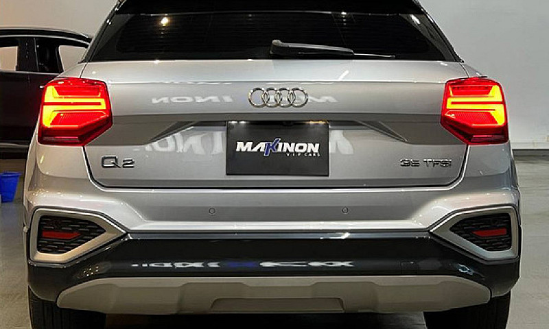 Audi Q2 35 Tfsi Ambi...