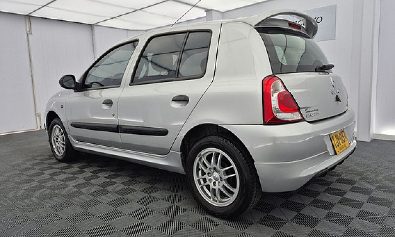 Renault Clio Style 1...