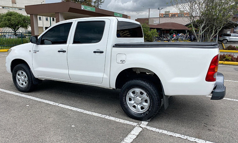 Toyota Hilux 2.5 Imv...
