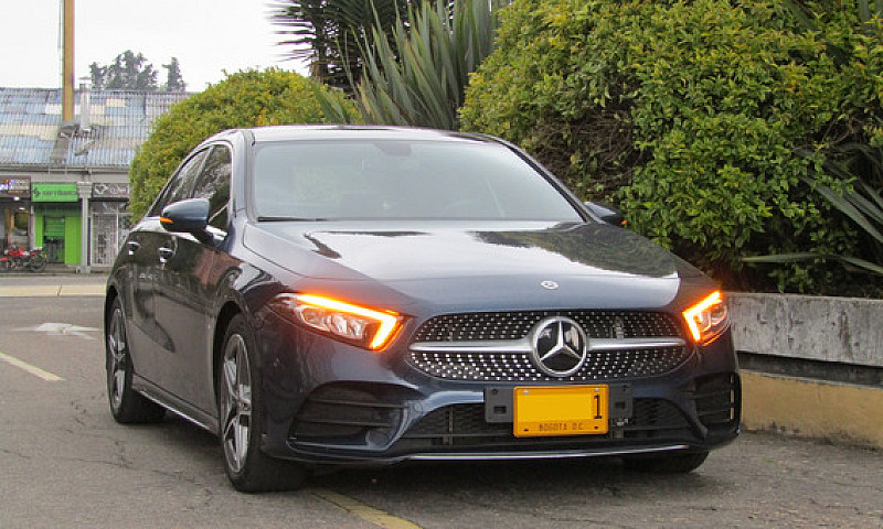 Mercedes-Benz Clase ...