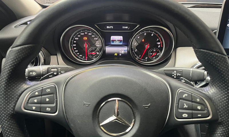 Mercedes-Benz Clase ...