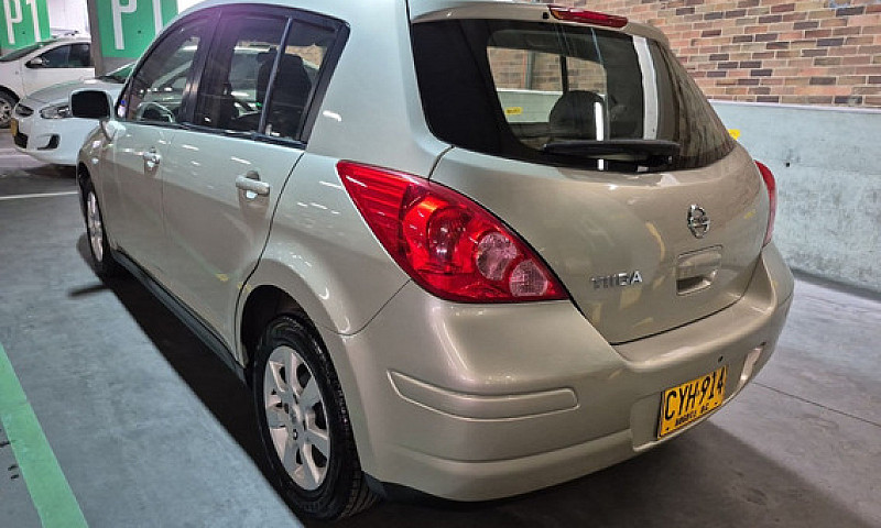 Nissan Tiida Hb 1.8 ...