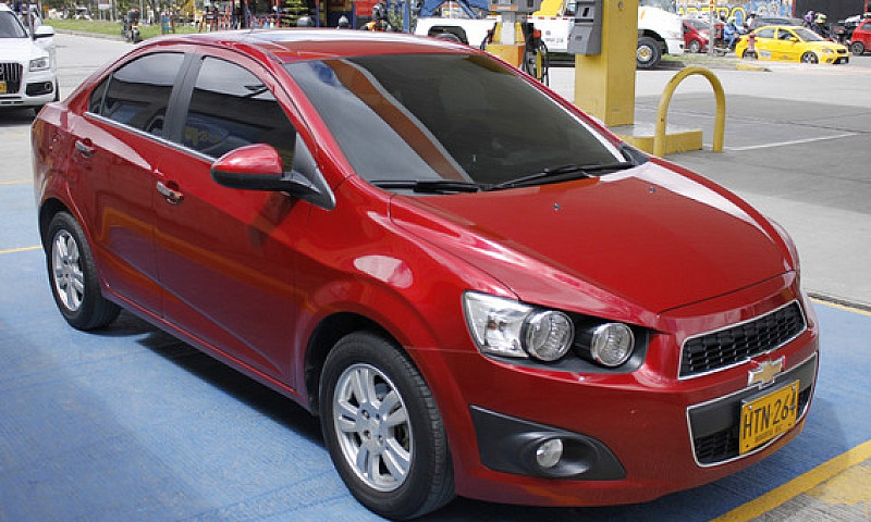 Chevrolet Sonic 1.6 ...