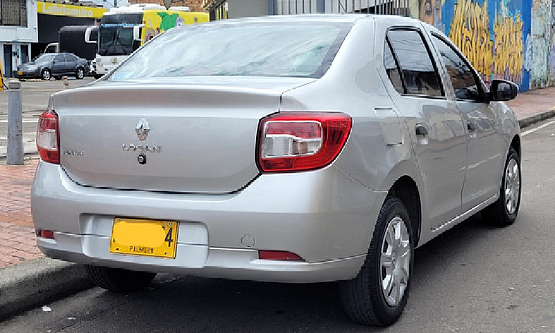Renault Logan 1.6 Li...
