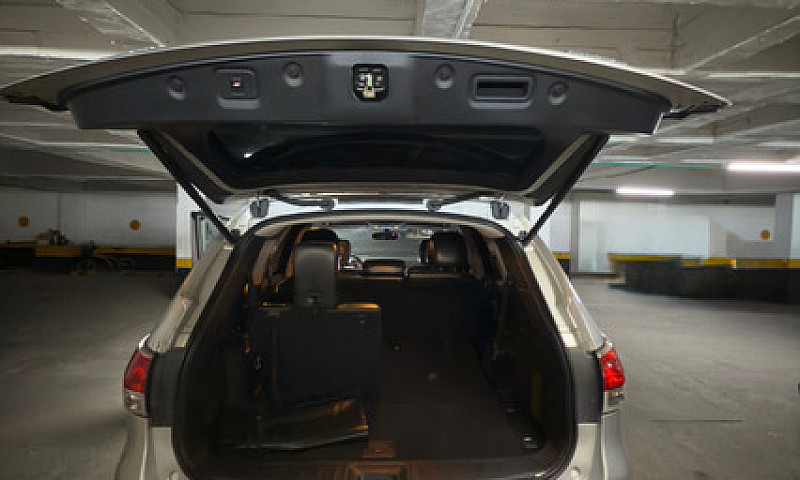 Nissan Pathfinder 3....
