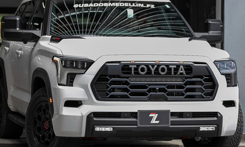 Toyota Sequoia Trd 3...