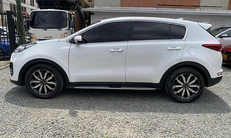 Kia Sportage 2.0L Ga...