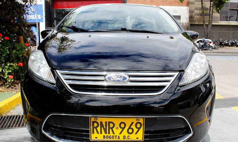 Ford Fiesta Se 2012...