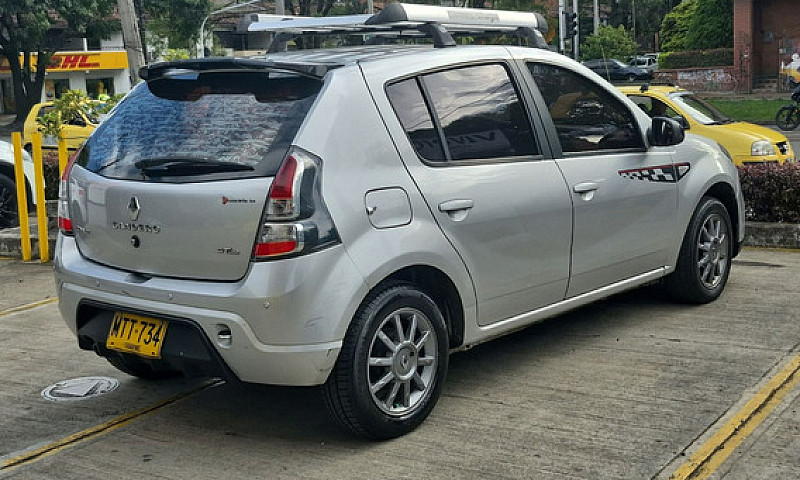 Renault Sandero 1.6 ...