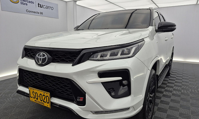 Toyota Fortuner 2.8 ...