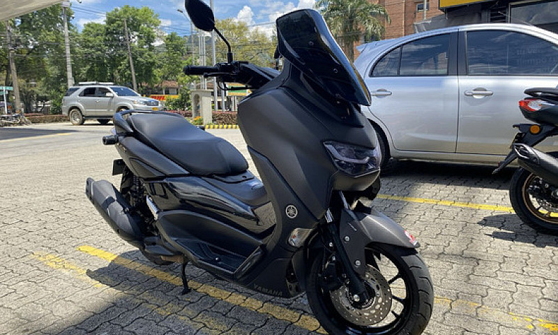 Yamaha Nmax 155 Conn...