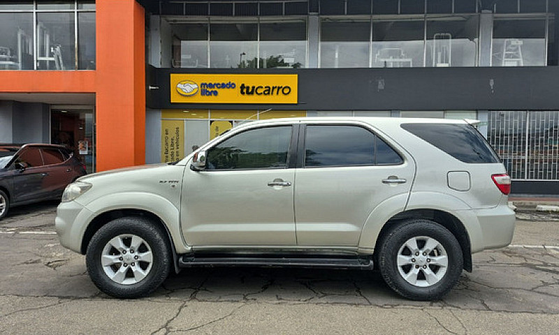 Toyota Fortuner 2.7 ...