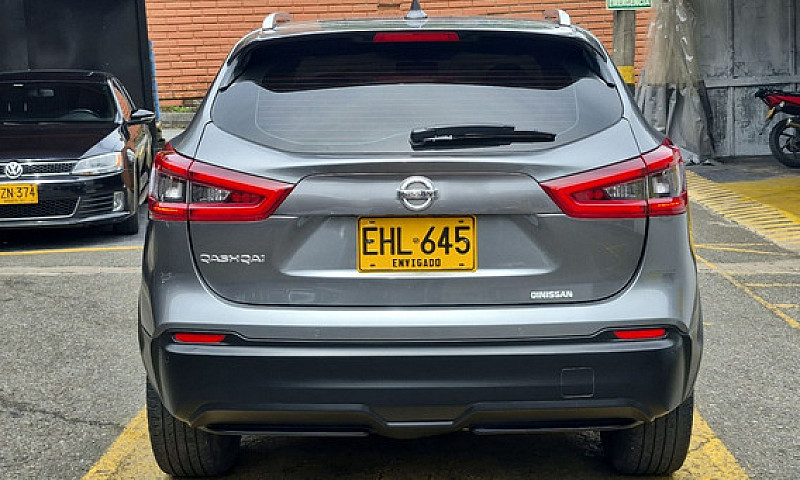 Nissan Qashqai 2.0 A...