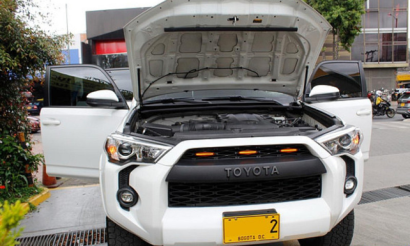 Toyota 4Runner 4.0 S...
