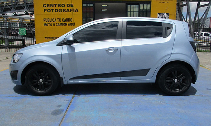Chevrolet Sonic Lt  ...