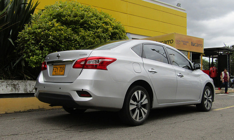 Nissan Sentra 1.8 B1...