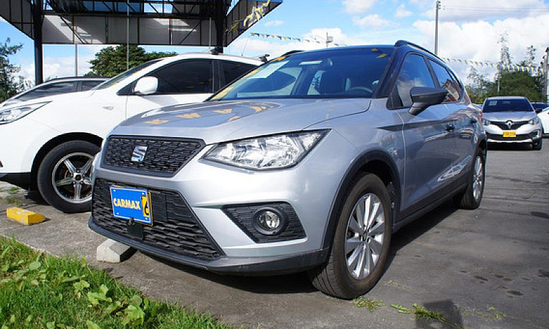 Seat  Arona Referenc...