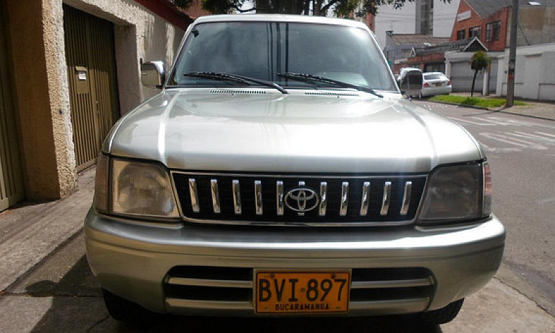 Toyota Prado Sumo 20...
