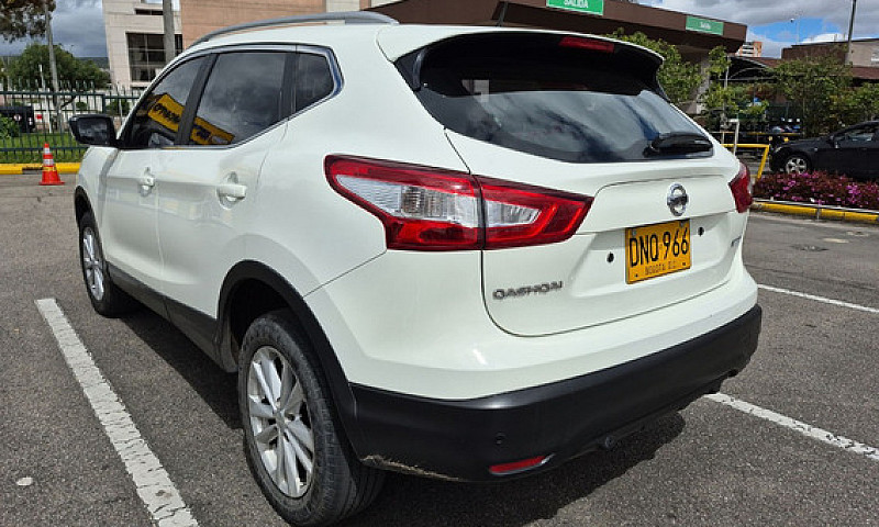 Nissan Qashqai 2.0 A...