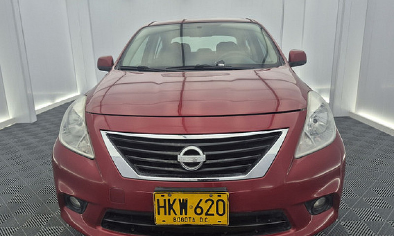 Nissan Versa 1.6 Sen...