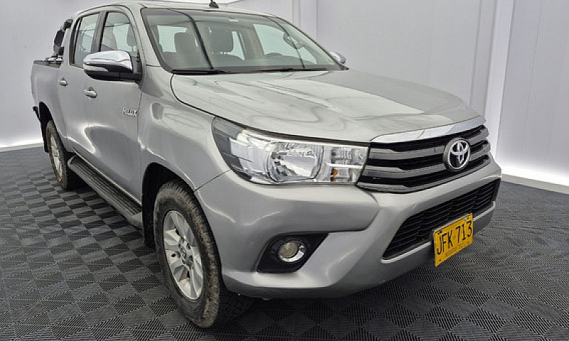 Toyota Hilux 2.4 Mt ...