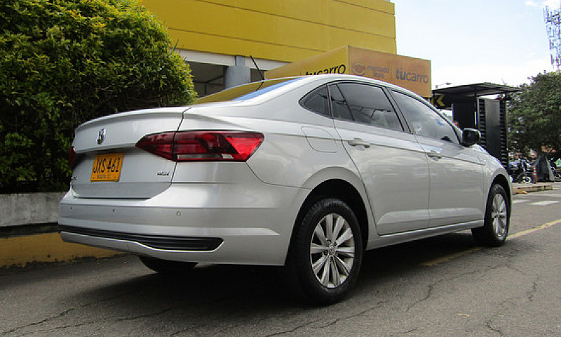 Volkswagen Virtus 1....